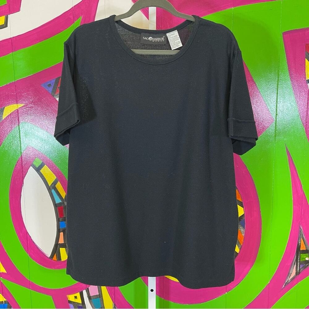 Sag Harbor Woman, Black Knit Blouse. Size 1X. In excellent condition!